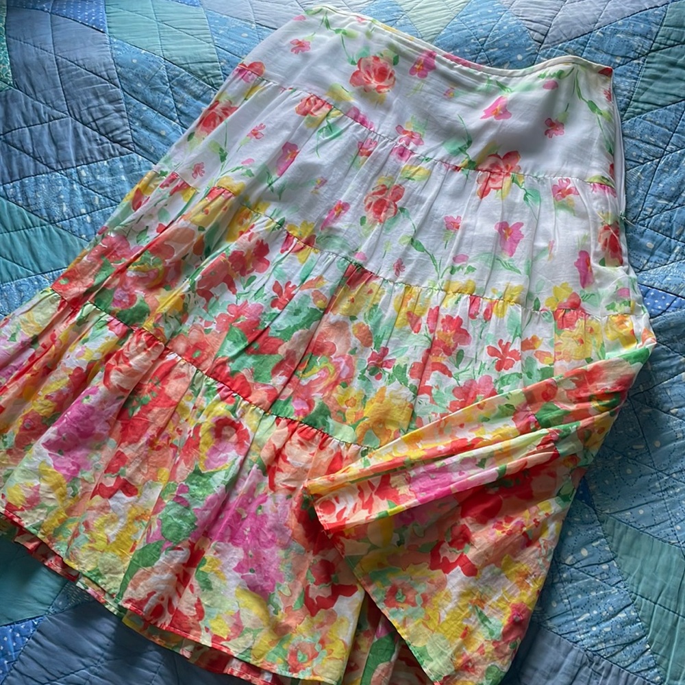 Flowey flowery skirt